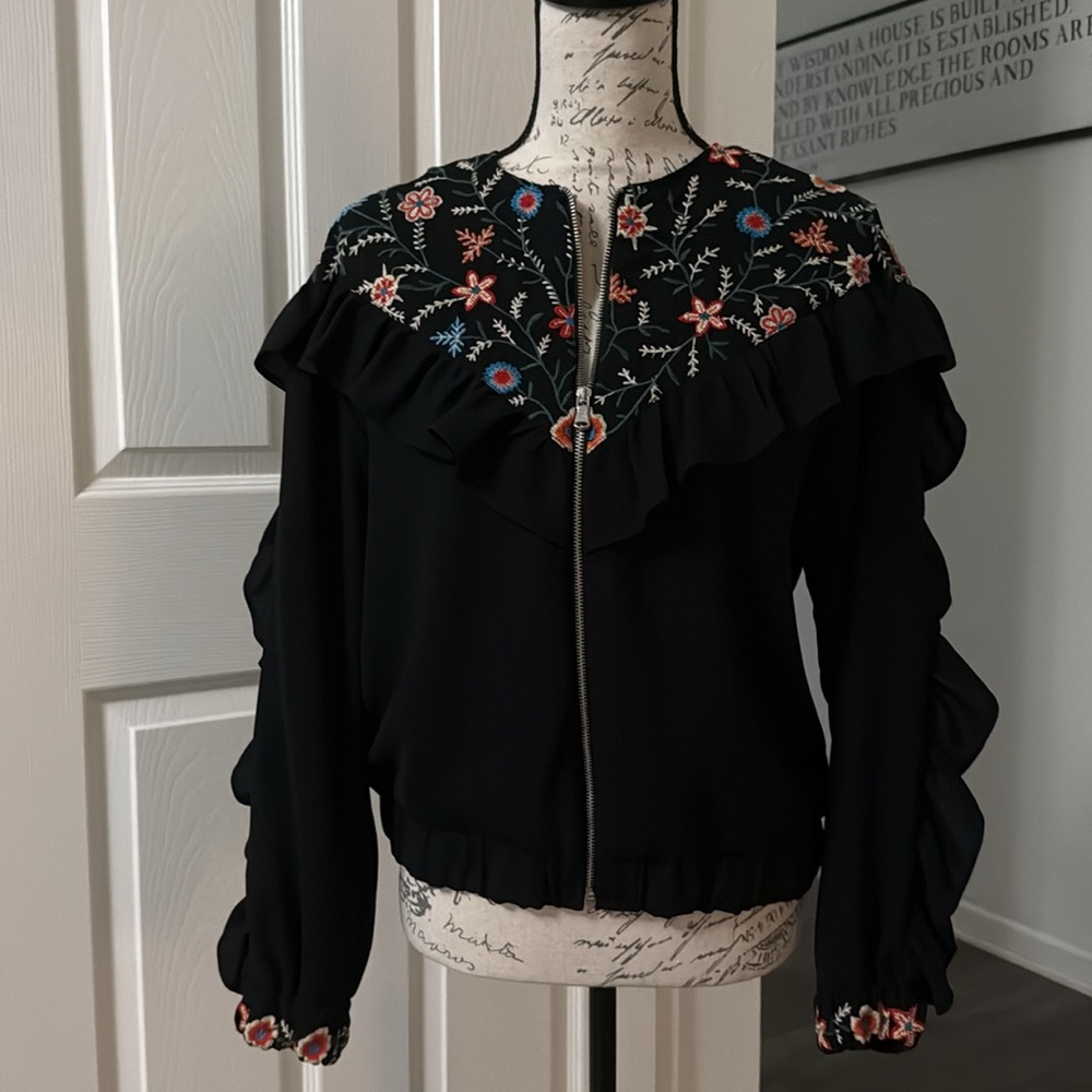 ZARA TRAFALUC Floral Embroidered Frill Black Jacket ~ Like New - Picture 6 of 12
